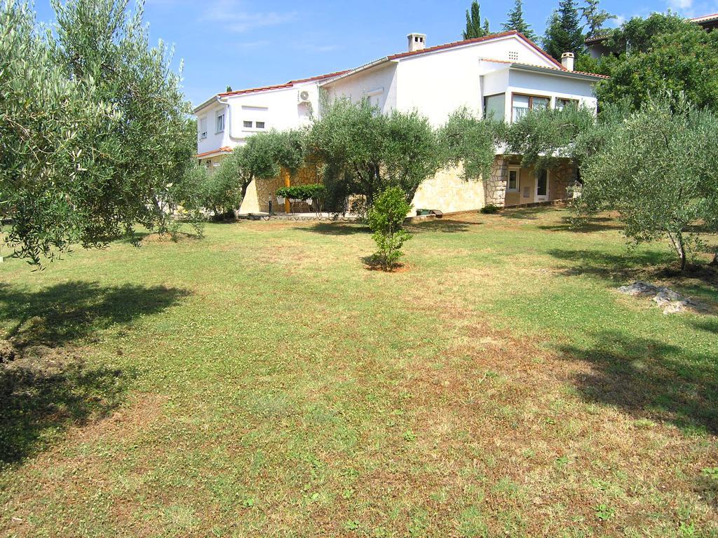 Apartment Martina Krk Town Εξωτερικό φωτογραφία