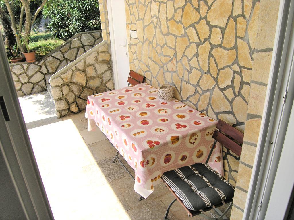 Apartment Martina Krk Town Εξωτερικό φωτογραφία